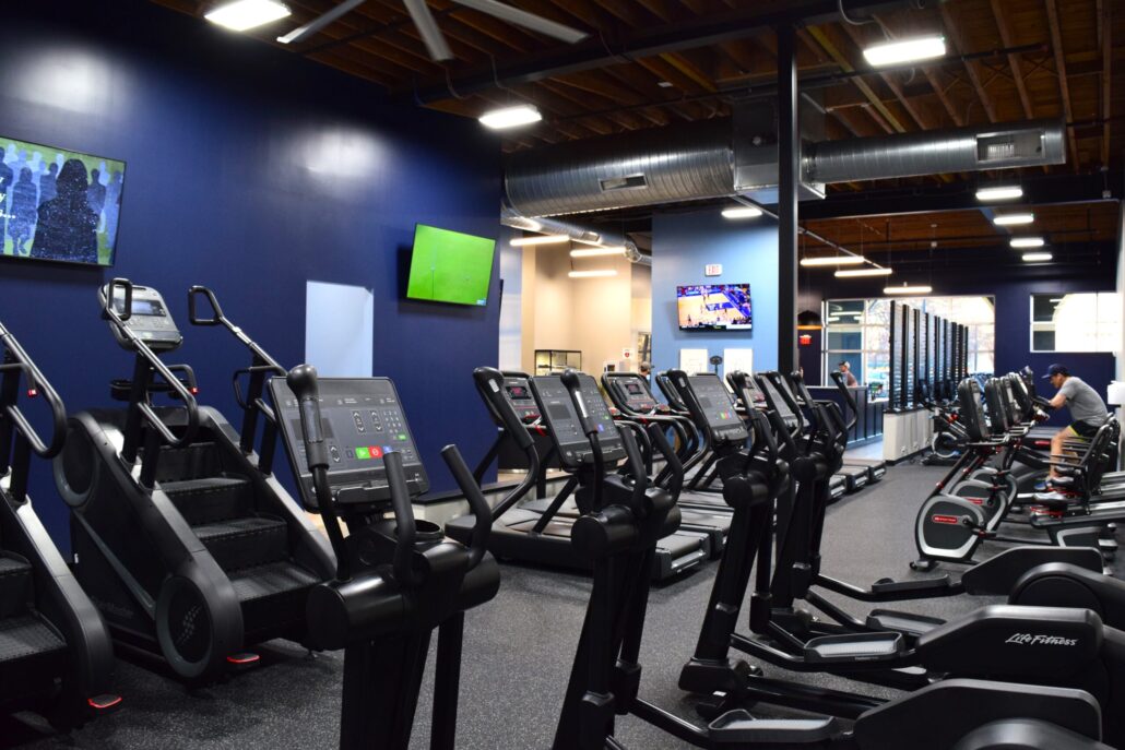 Gym equipment in Fitness 500 Gym in Newport, RI